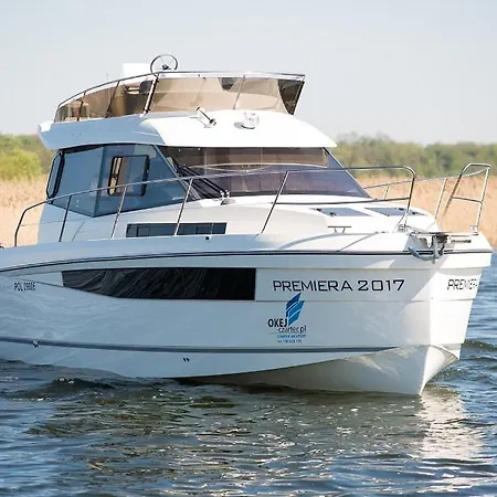 Botel Jacht Motorowy Platinum 989 Flybridge