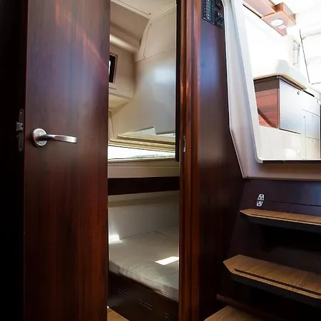 Jacht Motorowy Platinum 989 Flybridge Botel Wilkasy (Gizycko)