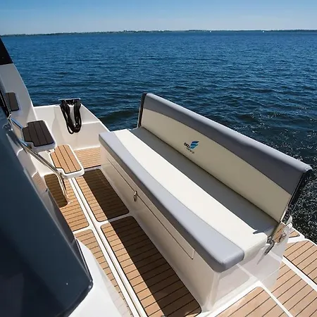 Jacht Motorowy Platinum 989 Flybridge Botel *
